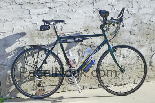 Nashbar Touring Bike fiche technique et avis